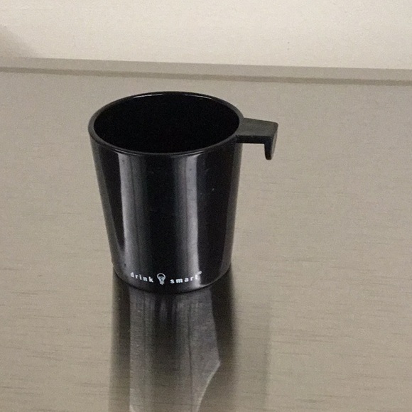 One  shot glass - Picture 2 of 6